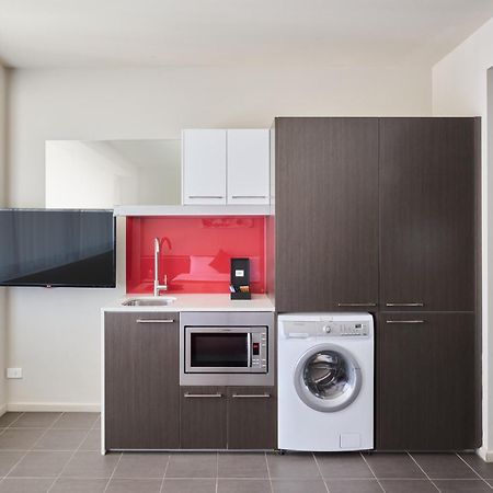Aparthotel Abode Woden Camberra Exterior foto