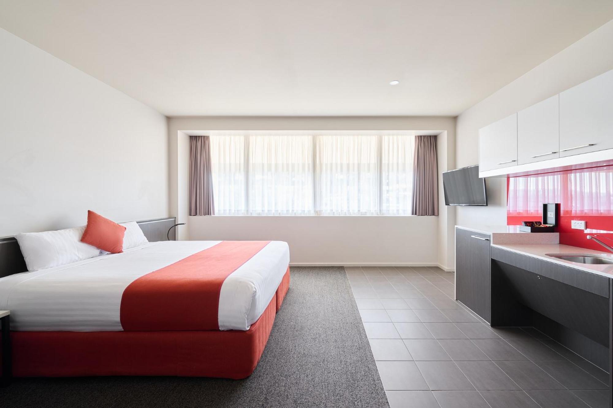 Aparthotel Abode Woden Camberra Exterior foto