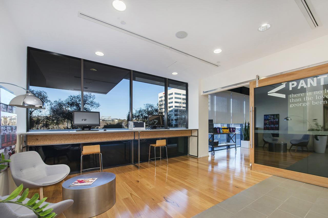 Aparthotel Abode Woden Camberra Exterior foto