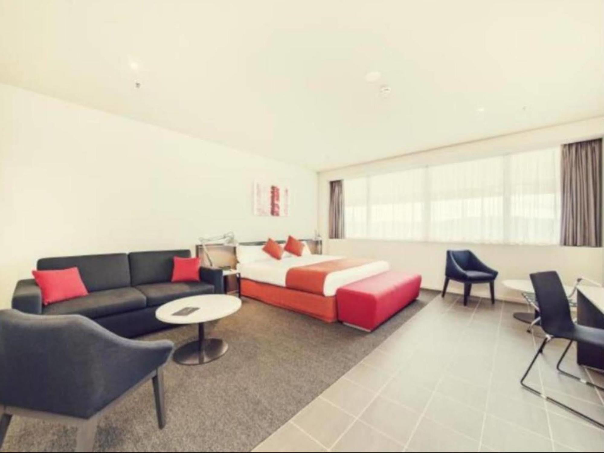 Aparthotel Abode Woden Camberra Exterior foto
